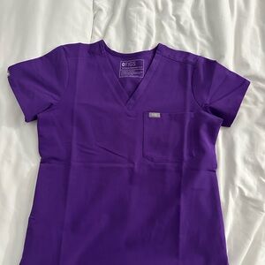 Figs Caterina One Pocket Scrub Top (Digital Grape, XS)